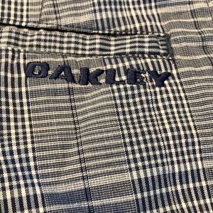 Oakley Shorts 28W Plaid
